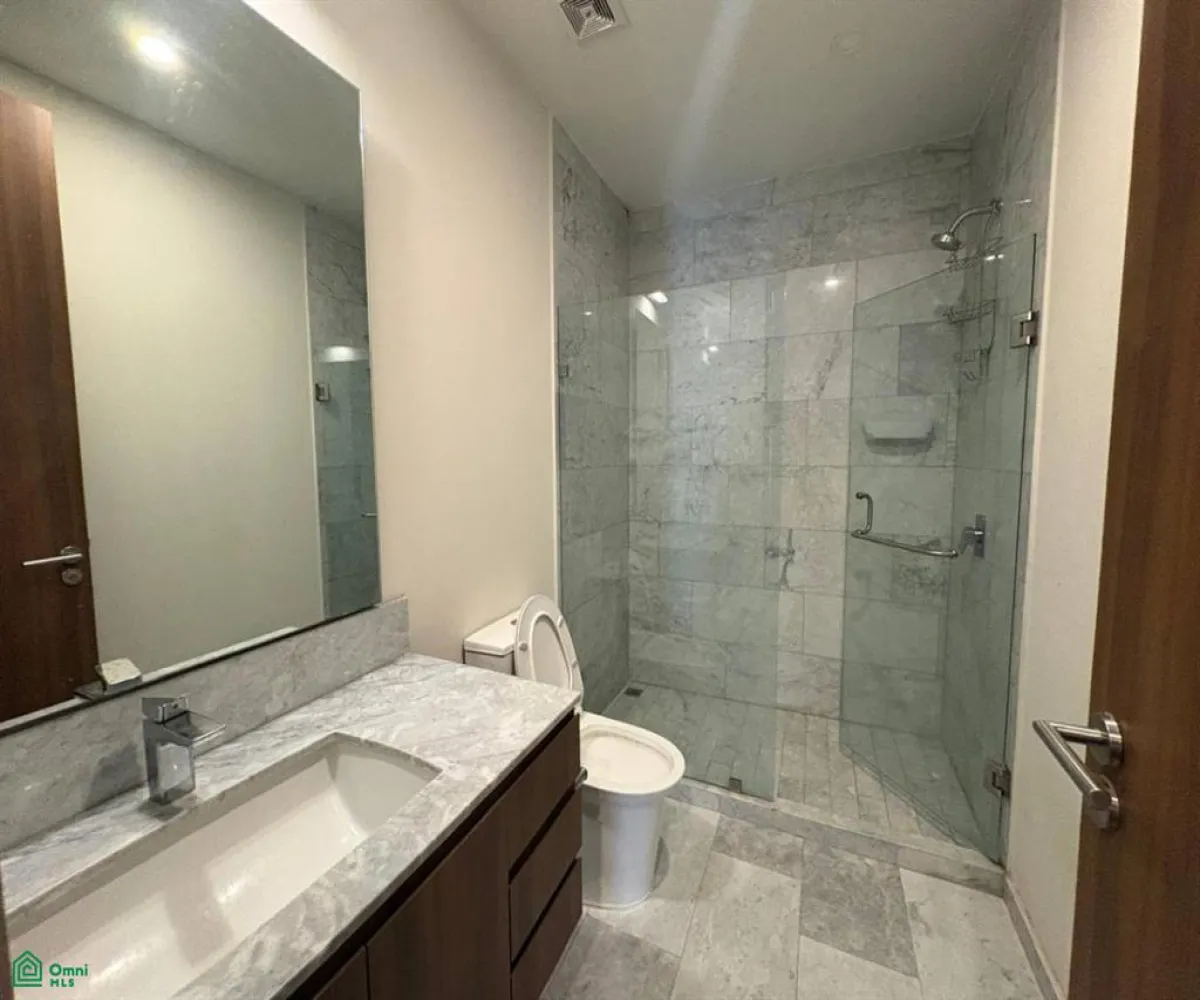 Departamento En Renta,Ciudad Granja,Av. Vallarta 7281 - 302, Zapopan, Jalisco 45010, 3 Habitaciones,2 Baños,Av. Vallarta,MX251054335