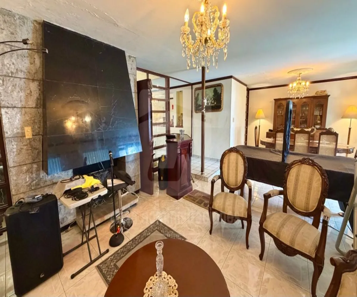 Casa En Venta,Arcos Vallarta,Juan de Mena 285, Guadalajara, Jalisco 44130, 6 Habitaciones,3 Baños,Juan de Mena,2,p7K9IFf