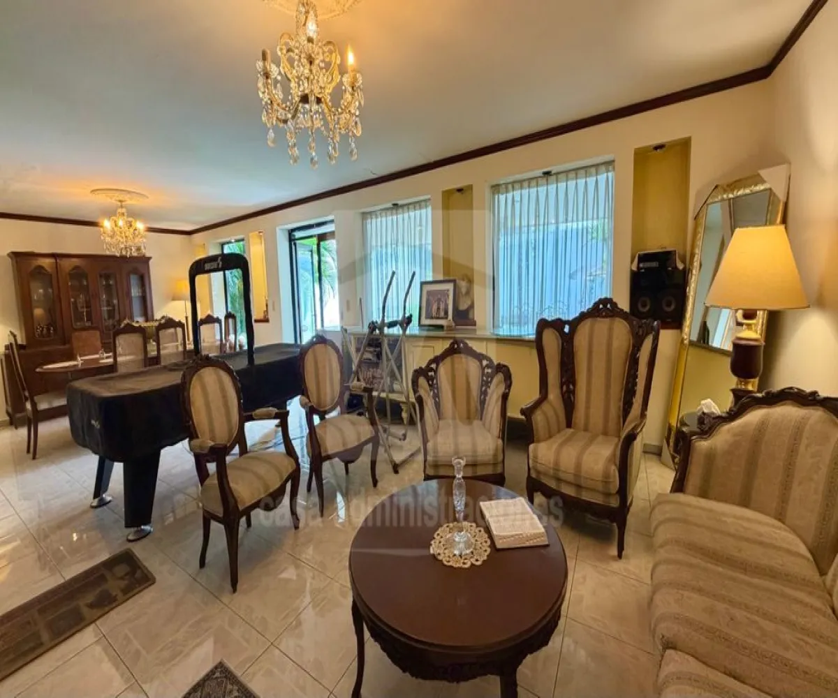 Casa En Venta,Arcos Vallarta,Juan de Mena 285, Guadalajara, Jalisco 44130, 6 Habitaciones,3 Baños,Juan de Mena,2,p7K9IFf