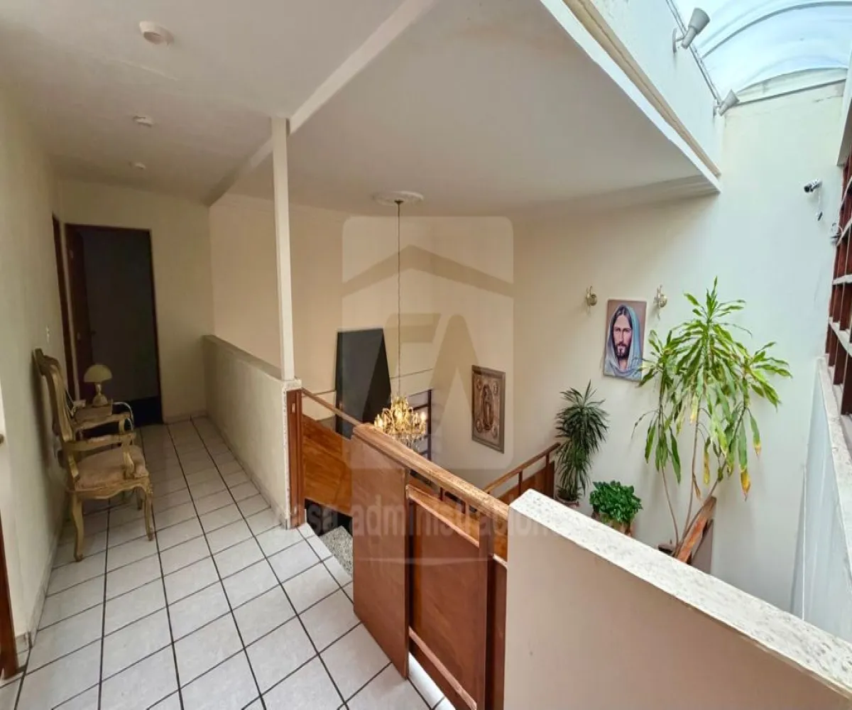 Casa En Venta,Arcos Vallarta,Juan de Mena 285, Guadalajara, Jalisco 44130, 6 Habitaciones,3 Baños,Juan de Mena,2,p7K9IFf