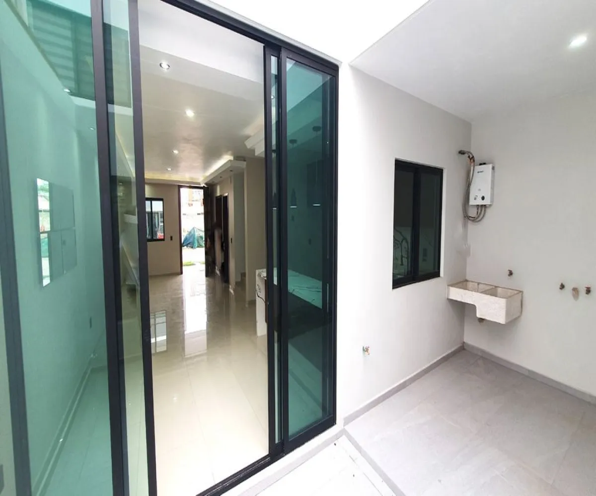 Casa En Venta,ALTAVISTA RESIDNECIAL ,Altavista Poniente 303, Zapopan, Jalisco 45133, 4 Habitaciones,4 Baños,Altavista Poniente,1,p9EaZNV