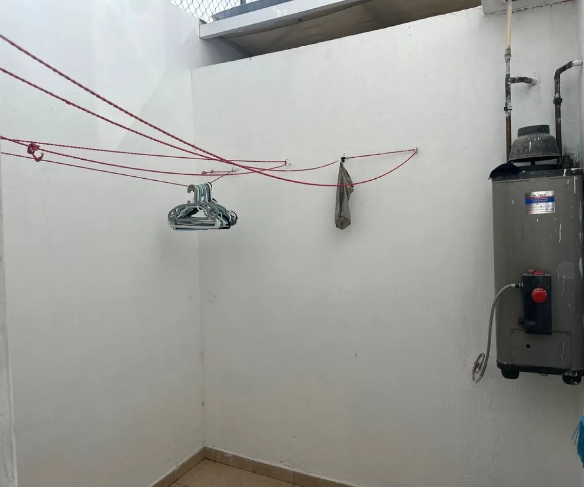 Casa En Renta,jardín real,Jardín de la Alfombrilla 13, Zapopan, Jalisco 45136, 3 Habitaciones,3 Baños,Jardín de la Alfombrilla,1,pBySU8g