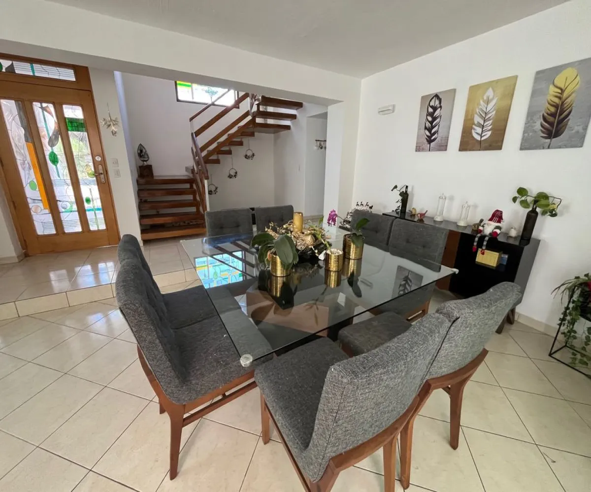 Casa En Renta,jardín real,Jardín de la Alfombrilla 13, Zapopan, Jalisco 45136, 3 Habitaciones,3 Baños,Jardín de la Alfombrilla,1,pBySU8g