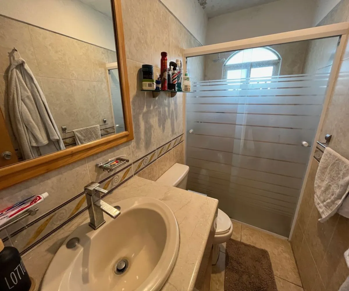 Casa En Renta,jardín real,Jardín de la Alfombrilla 13, Zapopan, Jalisco 45136, 3 Habitaciones,3 Baños,Jardín de la Alfombrilla,1,pBySU8g