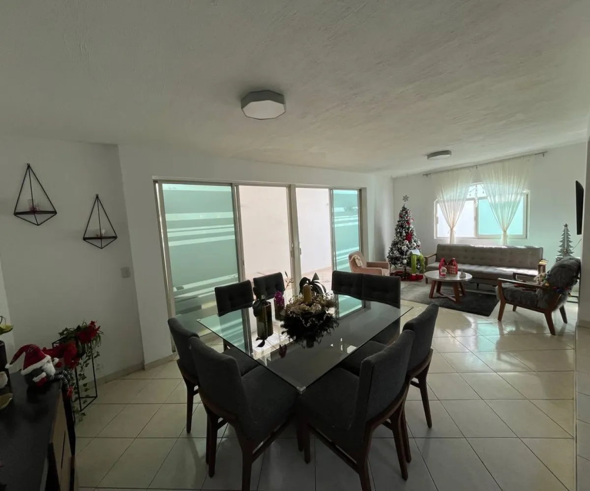 Casa En Renta,jardín real,Jardín de la Alfombrilla 13, Zapopan, Jalisco 45136, 3 Habitaciones,3 Baños,Jardín de la Alfombrilla,1,pBySU8g