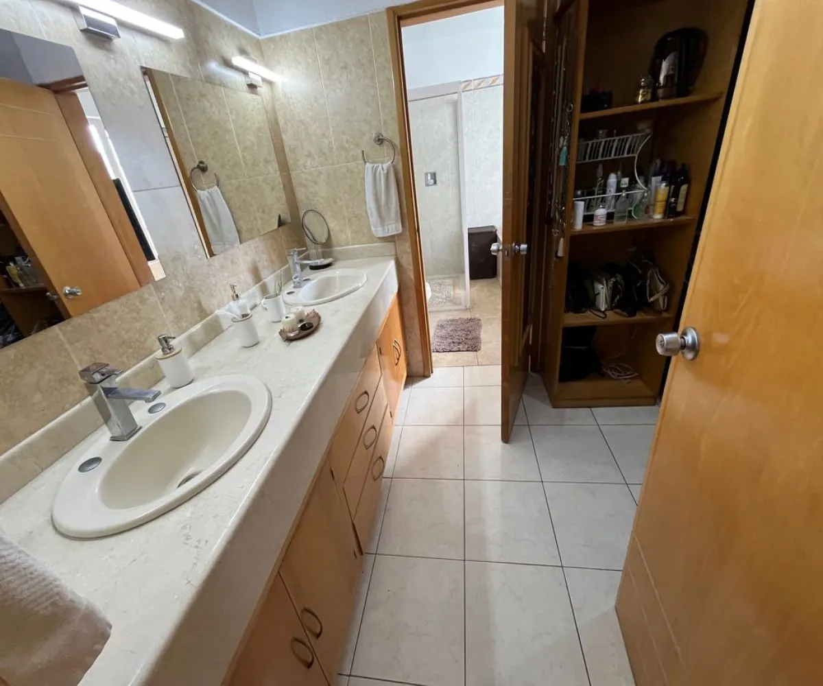 Casa En Renta,jardín real,Jardín de la Alfombrilla 13, Zapopan, Jalisco 45136, 3 Habitaciones,3 Baños,Jardín de la Alfombrilla,1,pBySU8g