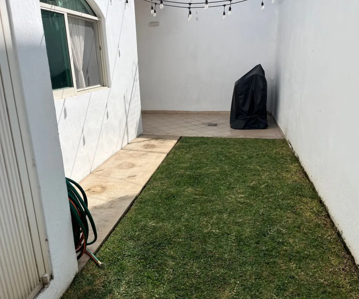 Casa En Renta,jardín real,Jardín de la Alfombrilla 13, Zapopan, Jalisco 45136, 3 Habitaciones,3 Baños,Jardín de la Alfombrilla,1,pBySU8g