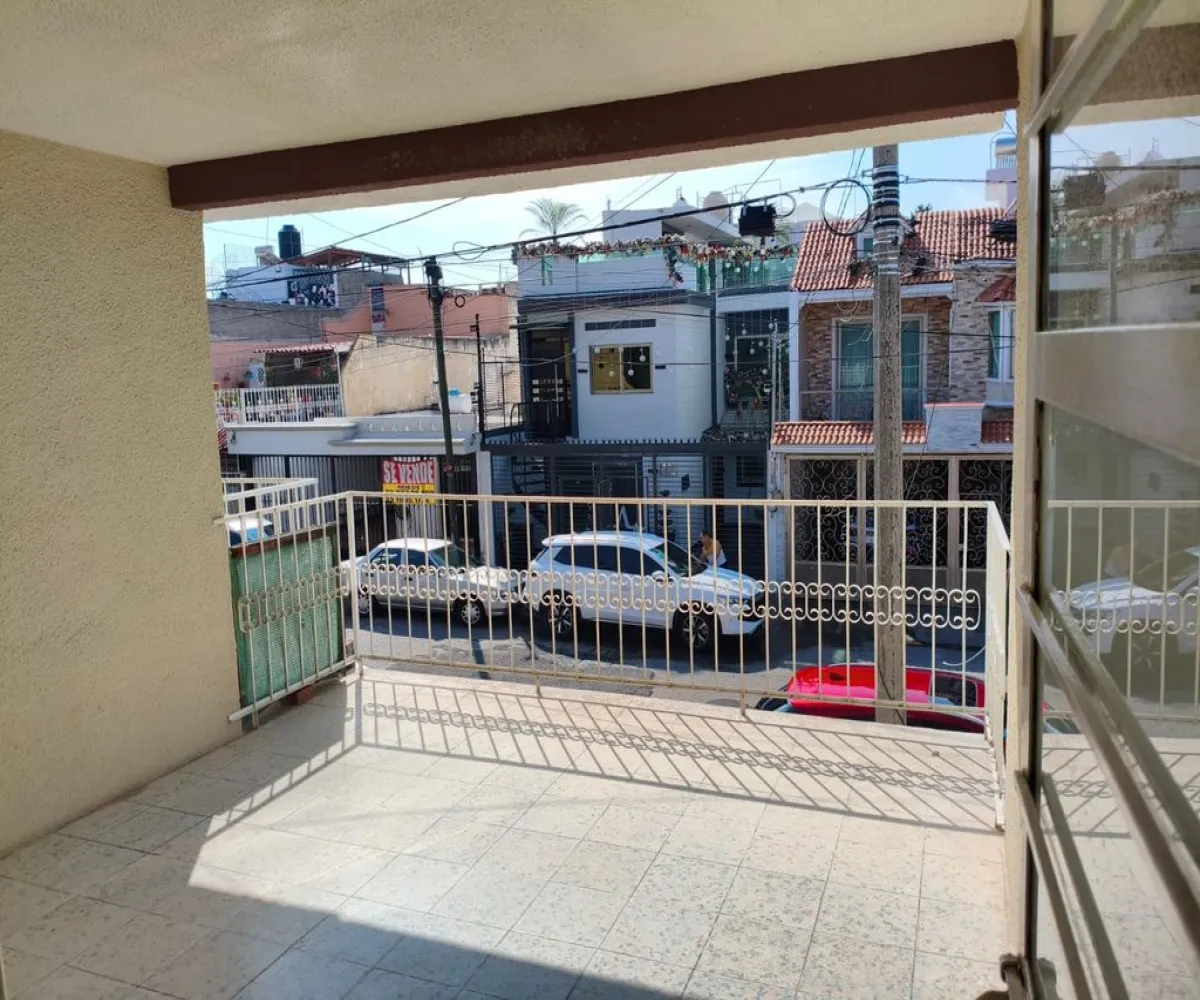 Casa En Venta,Jardines de la Paz,Calle Azucena 431, San Pedro Tlaquepaque, Jalisco 45519, 6 Habitaciones,2 Baños,Calle Azucena,2,papdc9F