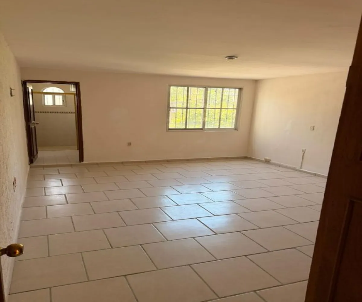 Casa En Venta,Fraccionamiento Revolución,Batalla de la trinidad S/N, San Pedro Tlaquepaque, Jalisco 45580, 4 Habitaciones,3 Baños,Batalla de la trinidad,1,pWuLJcu