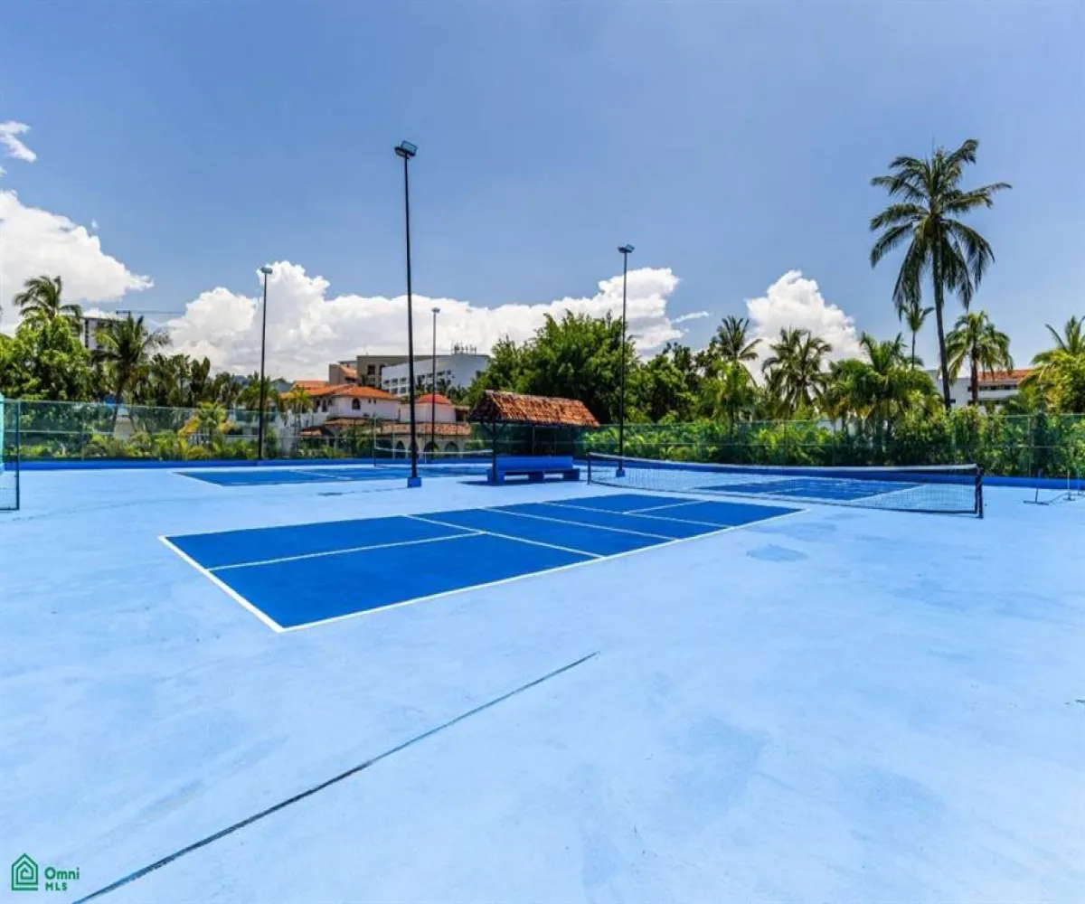 Departamento En Venta,La Marina,Avenida Paseo de la Marina 161, Puerto Vallarta, Jalisco 48314, 2 Habitaciones,2 Baños,Avenida Paseo de la Marina,3,MX251055858