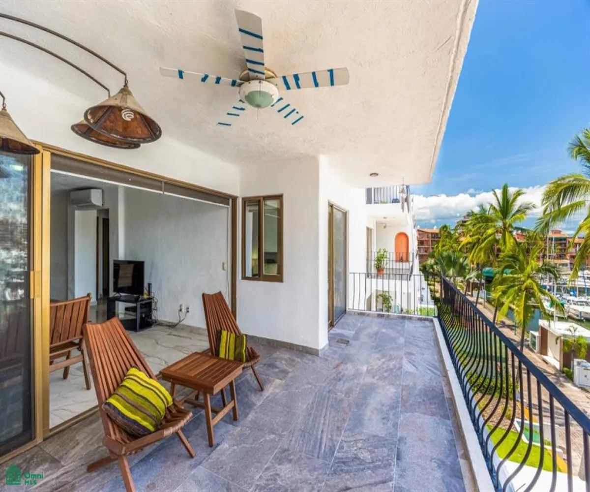 Departamento En Venta,La Marina,Avenida Paseo de la Marina 161, Puerto Vallarta, Jalisco 48314, 2 Habitaciones,2 Baños,Avenida Paseo de la Marina,3,MX251055858