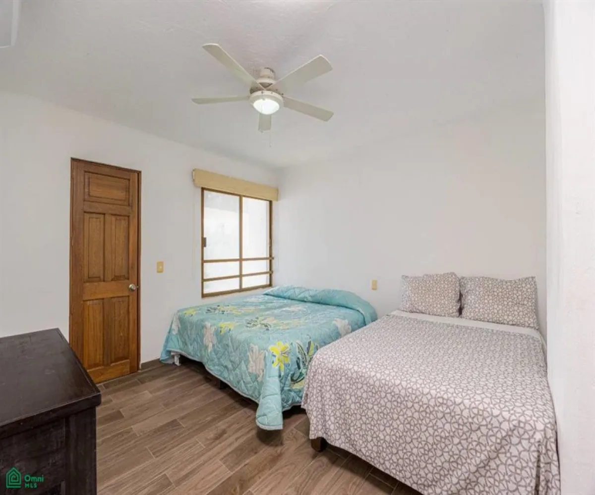 Departamento En Venta,La Marina,Avenida Paseo de la Marina 161, Puerto Vallarta, Jalisco 48314, 2 Habitaciones,2 Baños,Avenida Paseo de la Marina,3,MX251055858