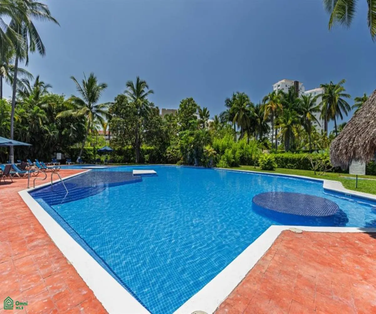 Departamento En Venta,La Marina,Avenida Paseo de la Marina 161, Puerto Vallarta, Jalisco 48314, 2 Habitaciones,2 Baños,Avenida Paseo de la Marina,3,MX251055858