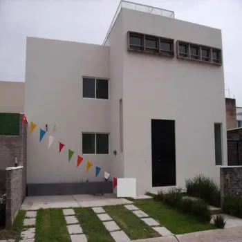 Casa En Venta,Jardín Real,Jardín de La Gardenia 4 coto 7, Zapopan, Jalisco 45136, 3 Habitaciones,2 Baños,Jardín de La Gardenia,2,pVVdyKd