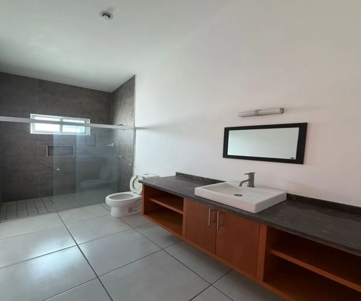 Casa En Renta,Bugambilias,Azaleas 888 2, Zapopan, Jalisco 45230, 3 Habitaciones,4 Baños,Azaleas,2,pGdTNd9