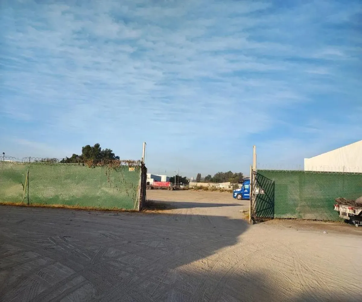 Terreno En Renta,La Llave,Avenida La Llave S/N, San Pedro Tlaquepaque, Jalisco 45618,Avenida La Llave,pRXNiQN