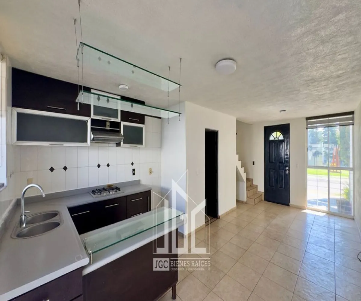 Casa En Venta,Loreto,Calle Loyola 92, San Pedro Tlaquepaque, Jalisco 45601, 3 Habitaciones,3 Baños,Calle Loyola,3,pwfCy4I