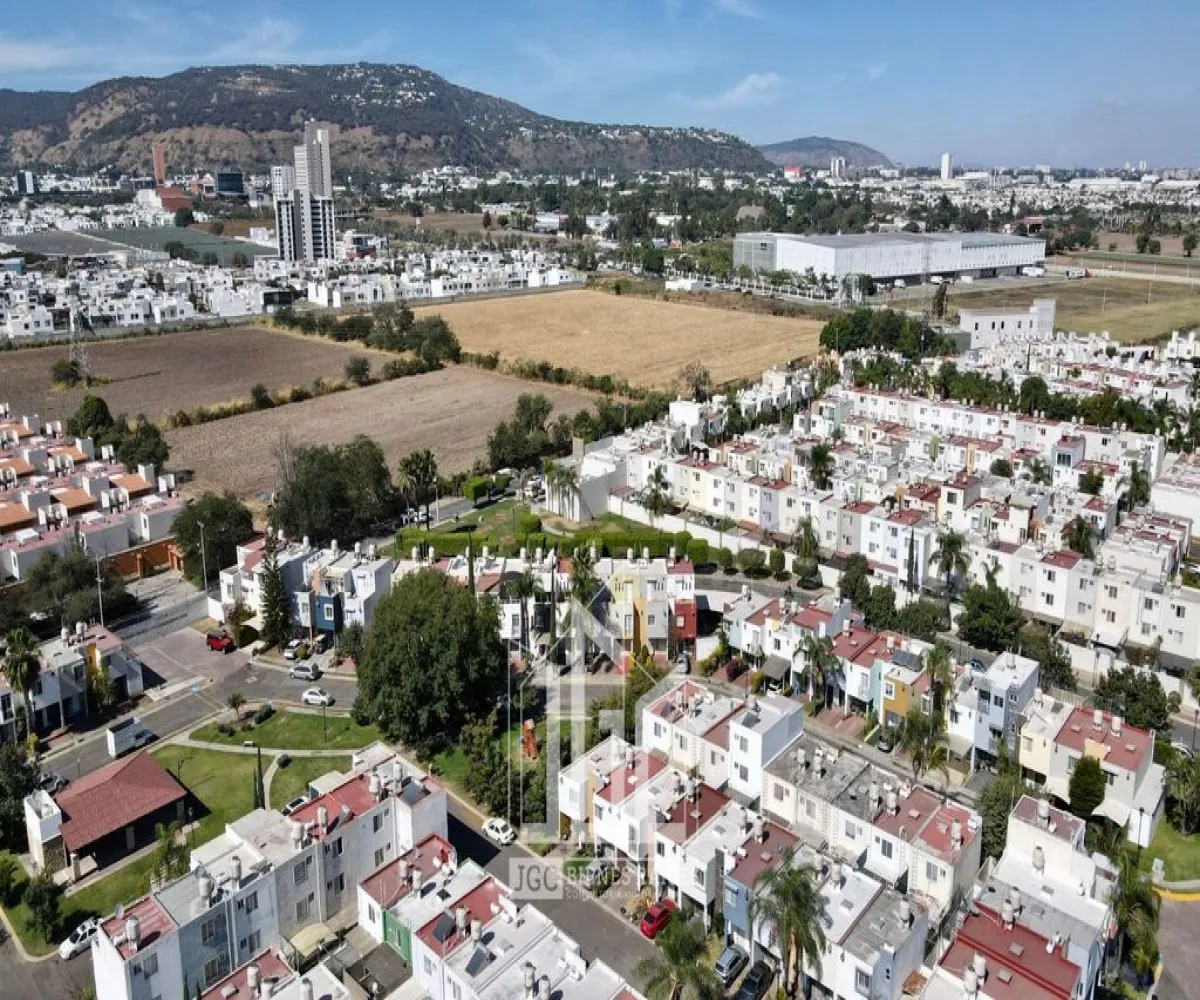 Casa En Venta,Loreto,Calle Loyola 92, San Pedro Tlaquepaque, Jalisco 45601, 3 Habitaciones,3 Baños,Calle Loyola,3,pwfCy4I