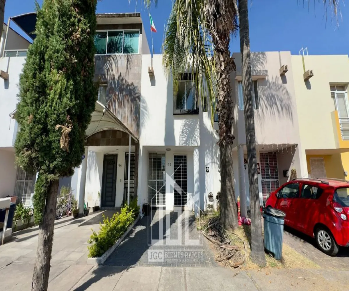 Casa En Venta,Loreto,Calle Loyola 92, San Pedro Tlaquepaque, Jalisco 45601, 3 Habitaciones,3 Baños,Calle Loyola,3,pwfCy4I