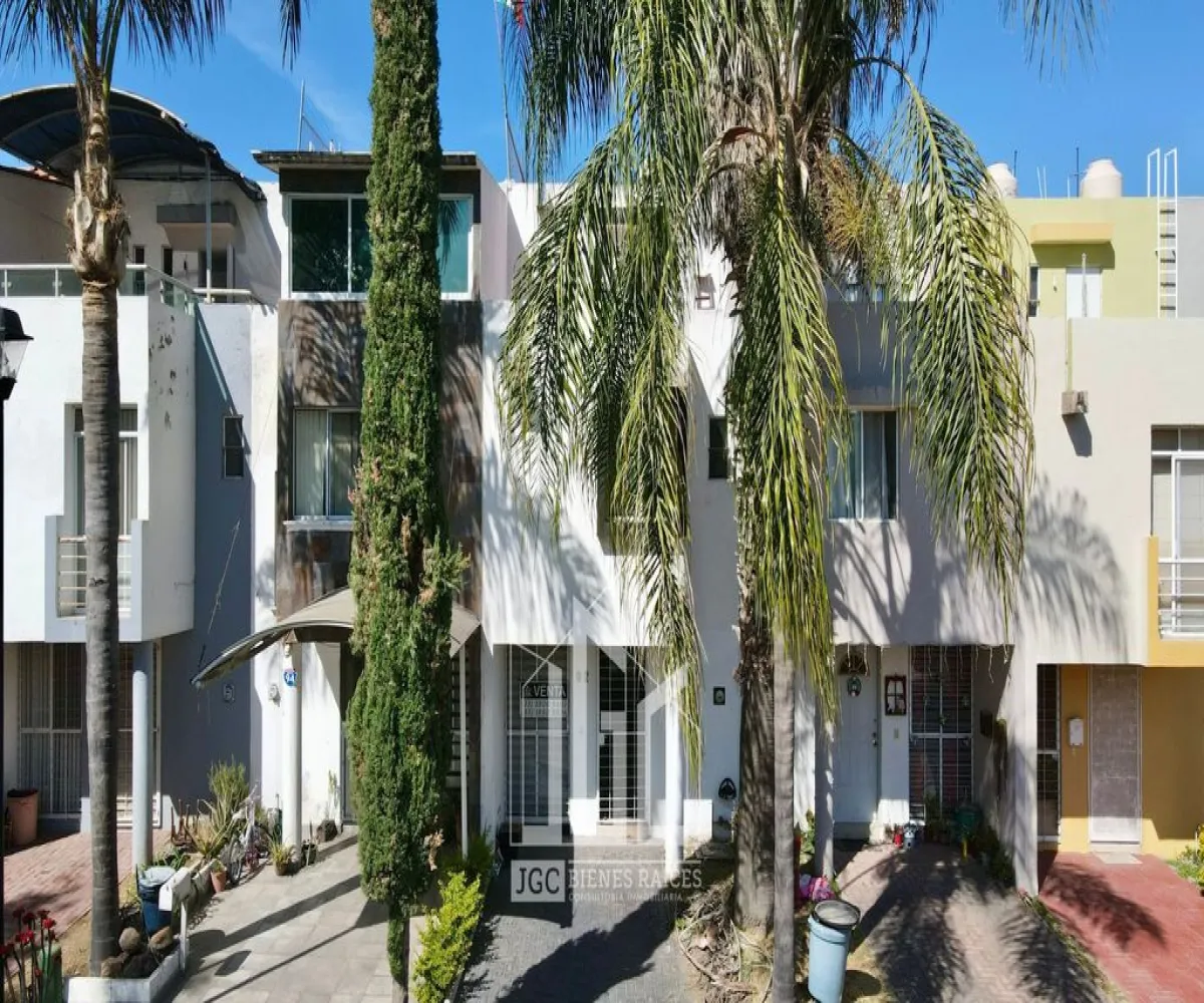 Casa En Venta,Loreto,Calle Loyola 92, San Pedro Tlaquepaque, Jalisco 45601, 3 Habitaciones,3 Baños,Calle Loyola,3,pwfCy4I