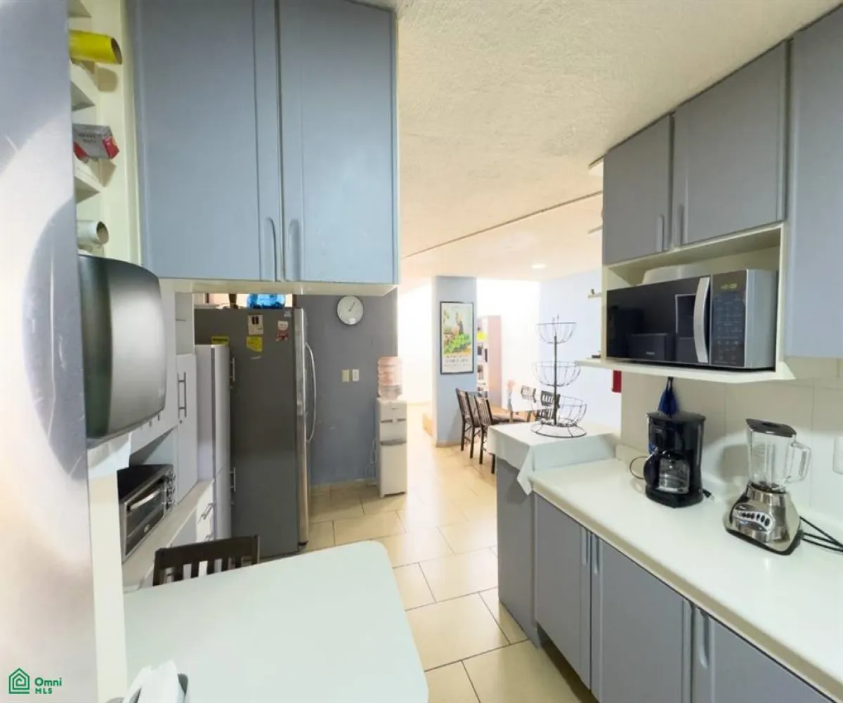 Departamento En Venta,Jardines de La Patria,Giovanni Papini 364B, Zapopan, Jalisco 45110, 6 Habitaciones,4 Baños,Giovanni Papini,MX251056227