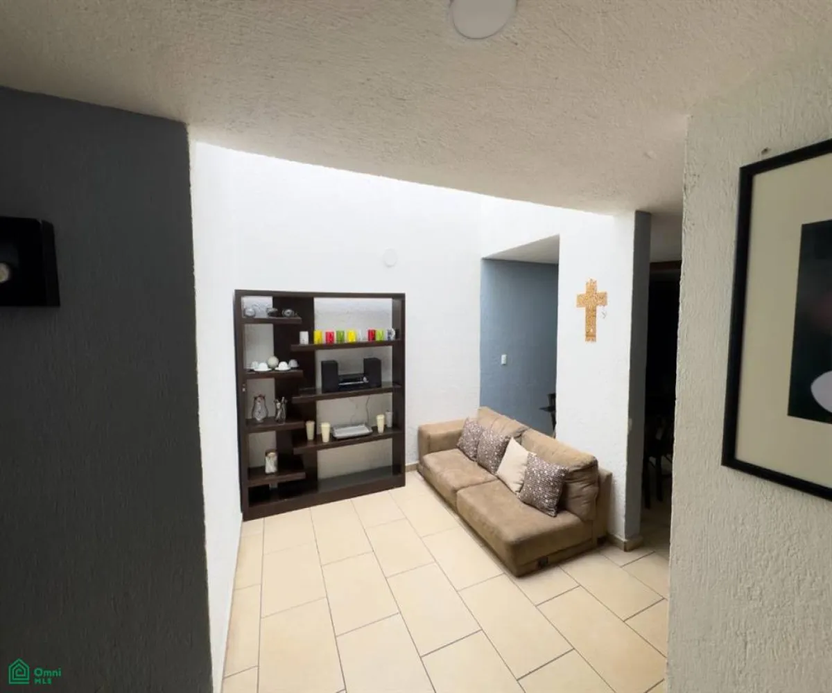 Departamento En Venta,Jardines de La Patria,Giovanni Papini 364B, Zapopan, Jalisco 45110, 6 Habitaciones,4 Baños,Giovanni Papini,MX251056227