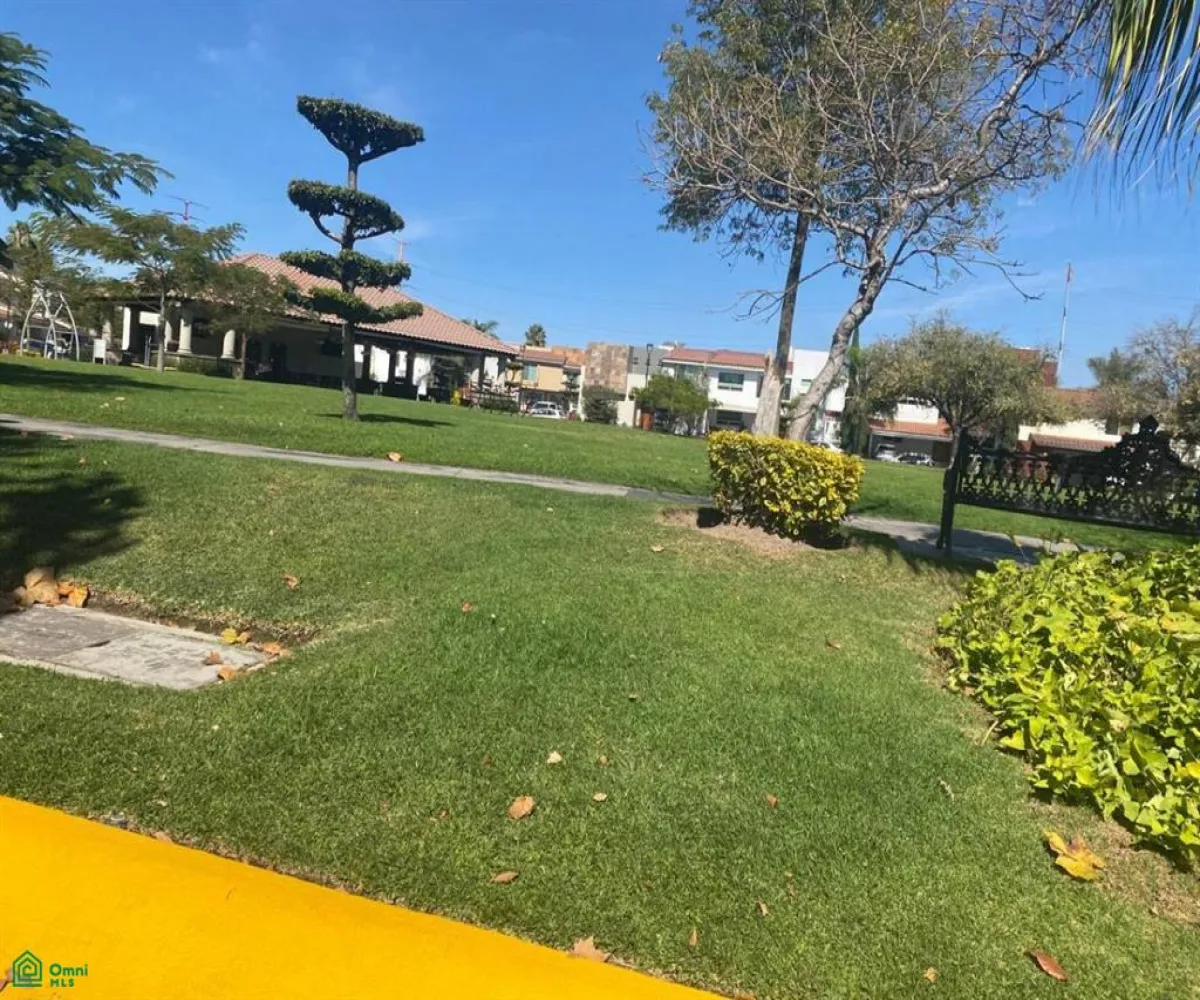 Casa En Renta,Puertas Del Tule,Av. Ahuehuete Coto Plumbago 251 Casa H-4, Zapopan, Jalisco 45017, 3 Habitaciones,4 Baños,Av. Ahuehuete Coto Plumbago,2,MX251056316