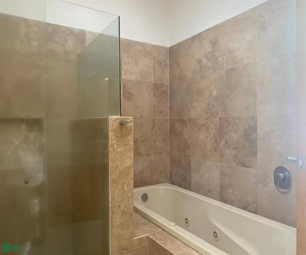 Casa En Renta,Puertas Del Tule,Av. Ahuehuete Coto Plumbago 251 Casa H-4, Zapopan, Jalisco 45017, 3 Habitaciones,4 Baños,Av. Ahuehuete Coto Plumbago,2,MX251056316