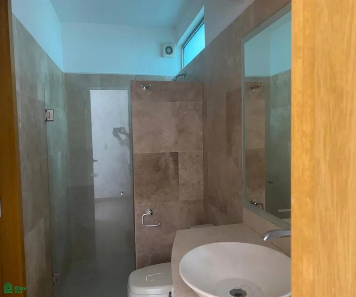 Casa En Renta,Puertas Del Tule,Av. Ahuehuete Coto Plumbago 251 Casa H-4, Zapopan, Jalisco 45017, 3 Habitaciones,4 Baños,Av. Ahuehuete Coto Plumbago,2,MX251056316