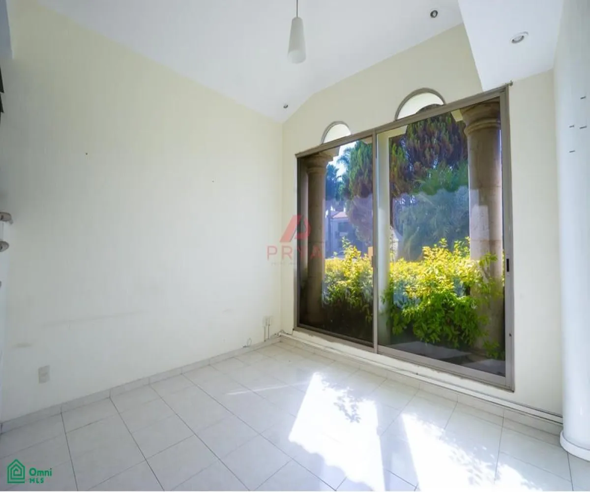 Casa En Venta,Fraccionamiento Jardín Real,Jardín de las Victorias, S/N, Zapopan, Jalisco 45019, 3 Habitaciones,3 Baños,Jardín de las Victorias,MX251056603