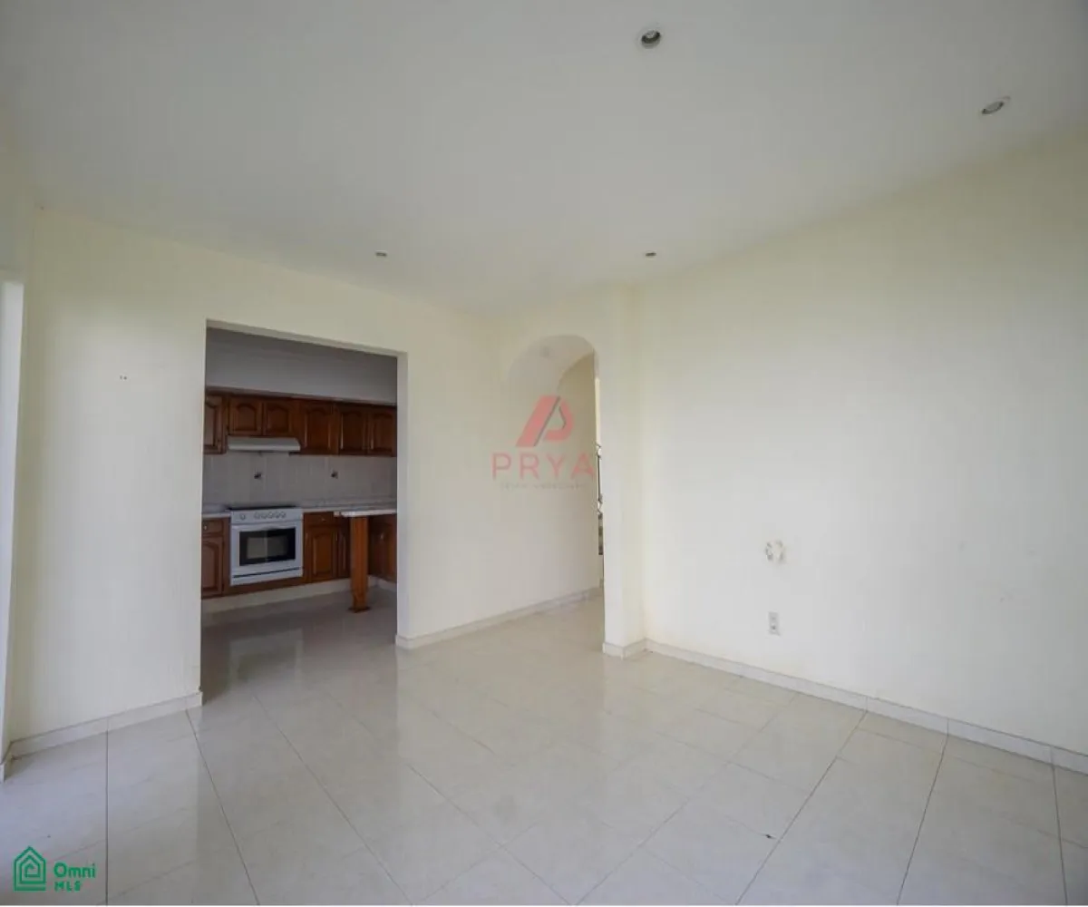 Casa En Venta,Fraccionamiento Jardín Real,Jardín de las Victorias, S/N, Zapopan, Jalisco 45019, 3 Habitaciones,3 Baños,Jardín de las Victorias,MX251056603
