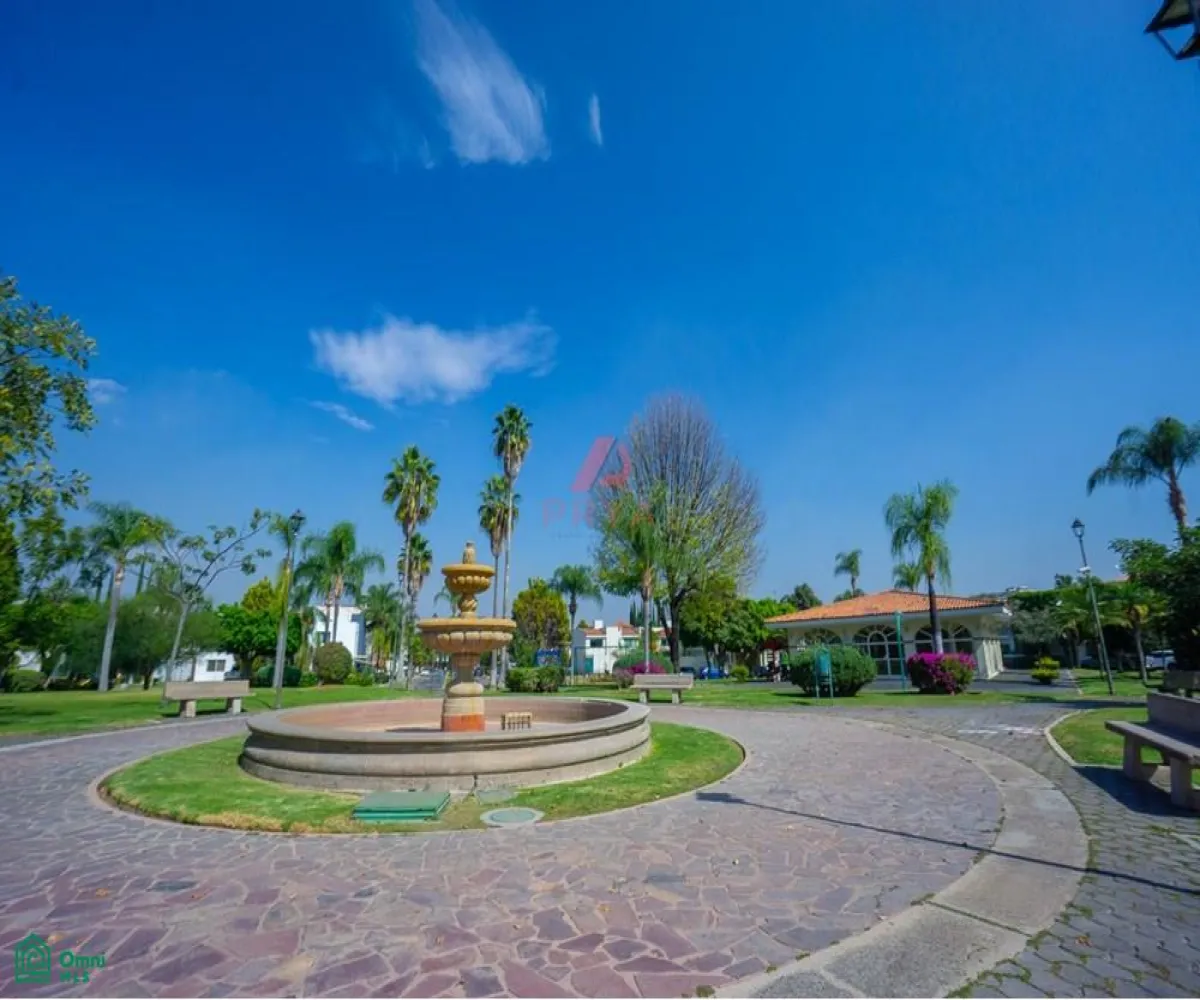 Casa En Venta,Fraccionamiento Jardín Real,Jardín de las Victorias, S/N, Zapopan, Jalisco 45019, 3 Habitaciones,3 Baños,Jardín de las Victorias,MX251056603