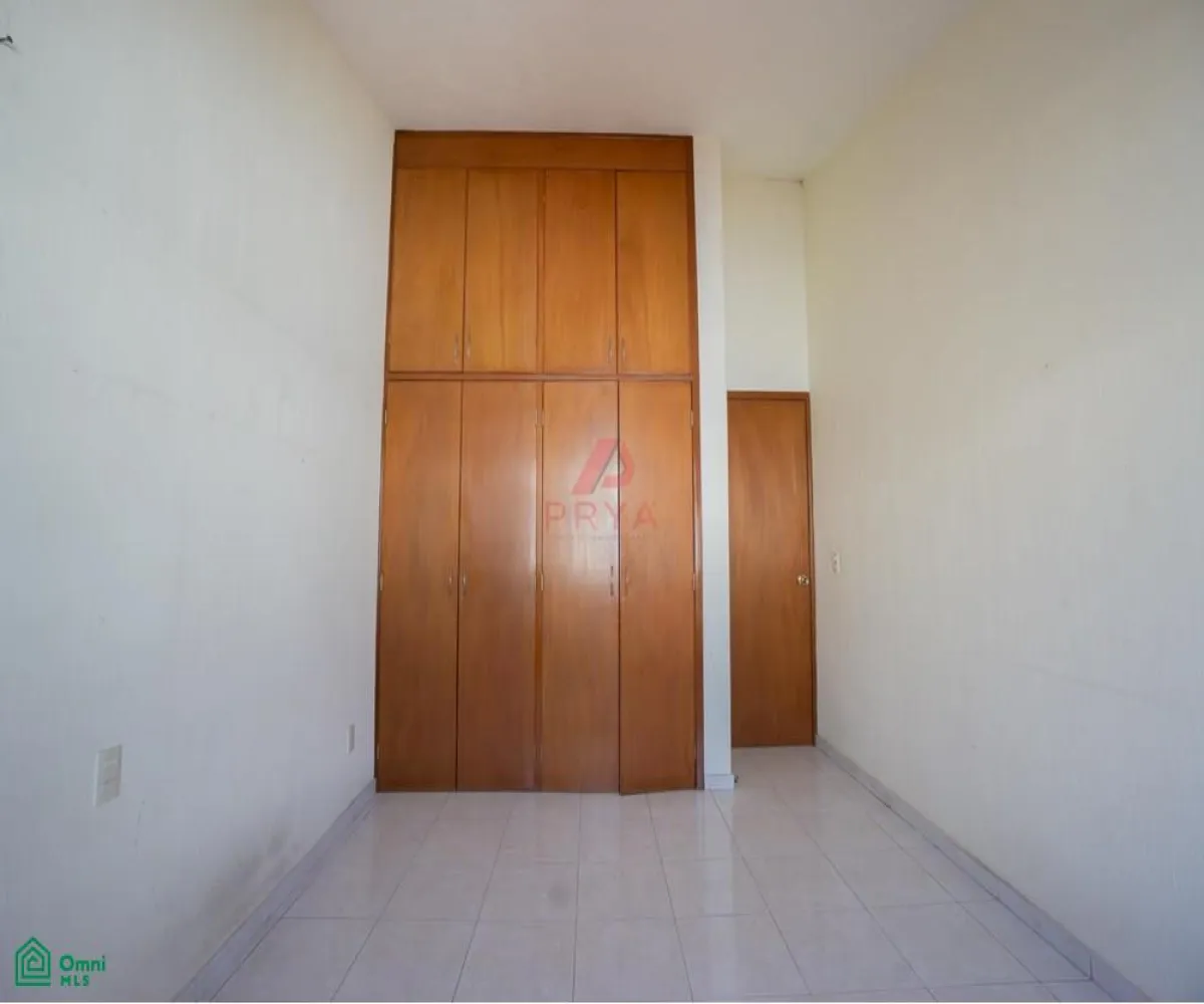 Casa En Venta,Fraccionamiento Jardín Real,Jardín de las Victorias, S/N, Zapopan, Jalisco 45019, 3 Habitaciones,3 Baños,Jardín de las Victorias,MX251056603