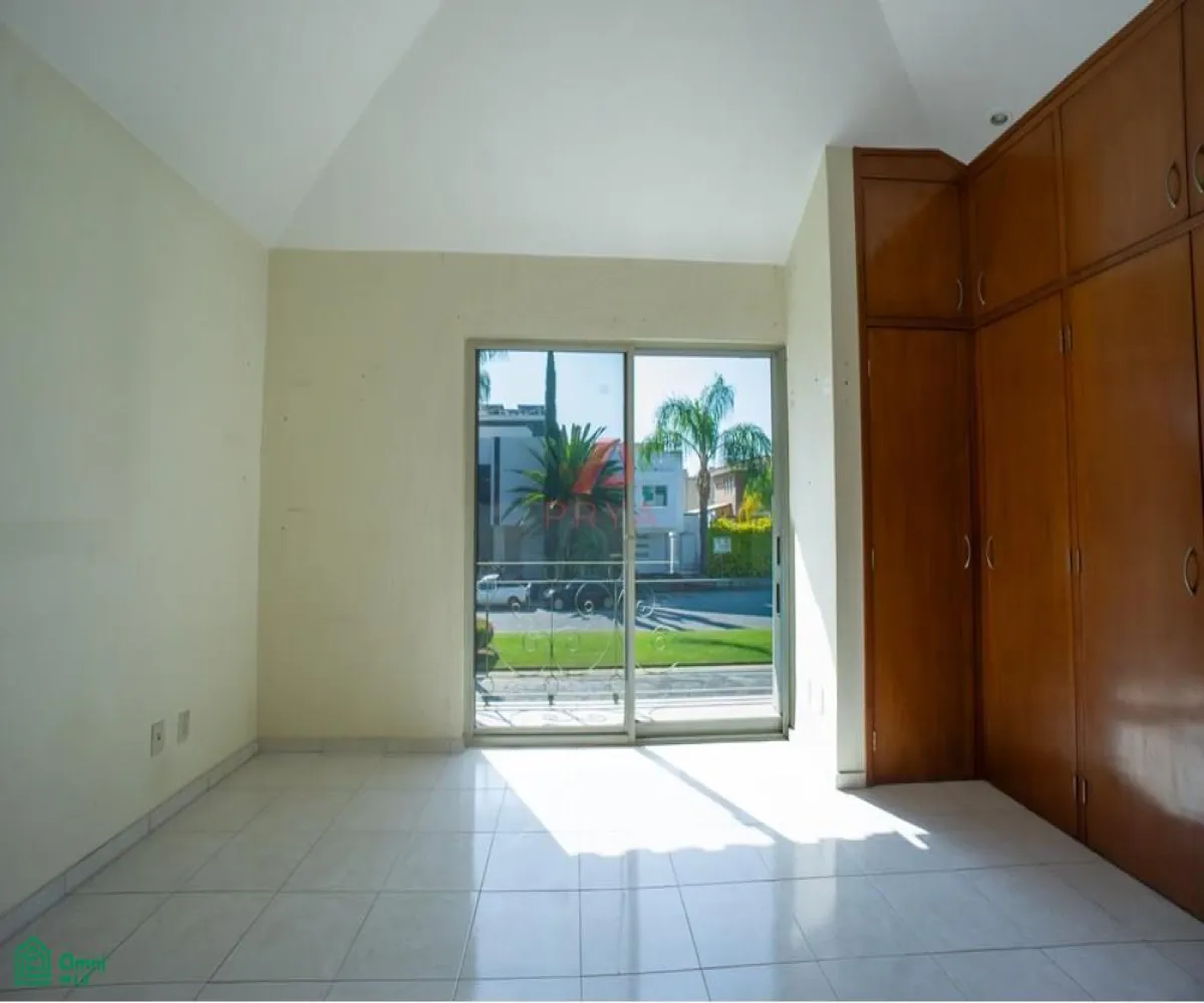 Casa En Venta,Fraccionamiento Jardín Real,Jardín de las Victorias, S/N, Zapopan, Jalisco 45019, 3 Habitaciones,3 Baños,Jardín de las Victorias,MX251056603
