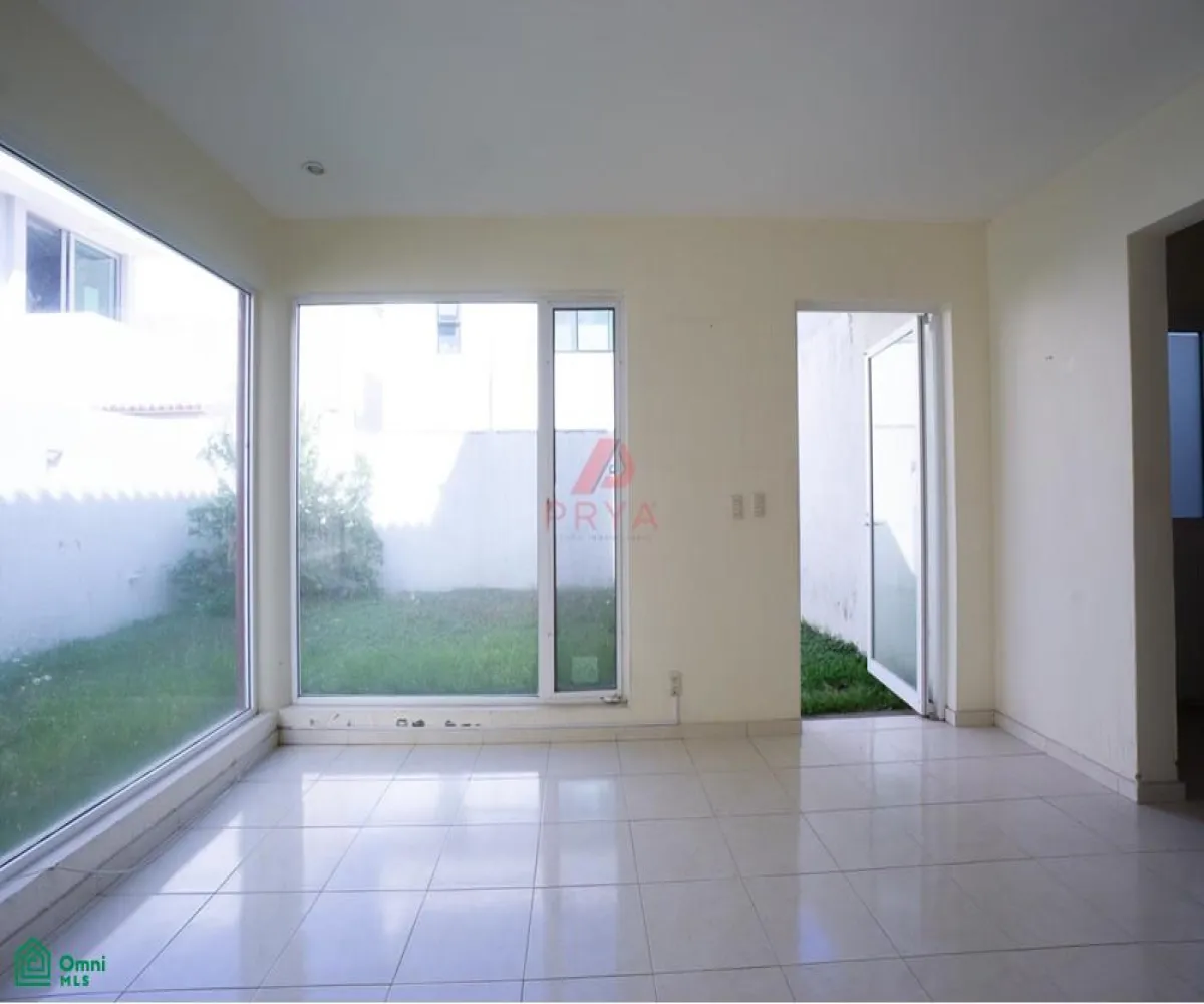 Casa En Venta,Fraccionamiento Jardín Real,Jardín de las Victorias, S/N, Zapopan, Jalisco 45019, 3 Habitaciones,3 Baños,Jardín de las Victorias,MX251056603