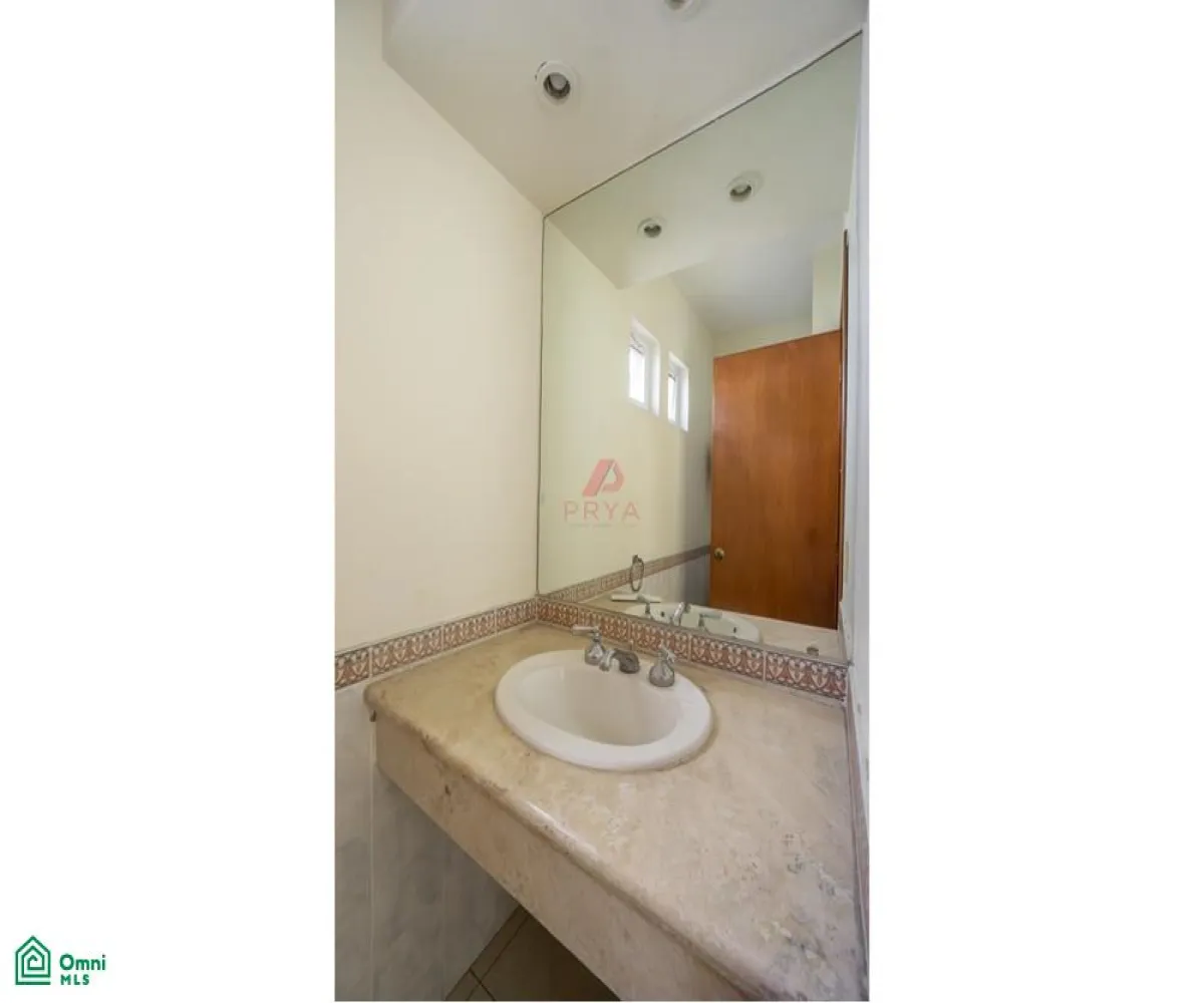 Casa En Venta,Fraccionamiento Jardín Real,Jardín de las Victorias, S/N, Zapopan, Jalisco 45019, 3 Habitaciones,3 Baños,Jardín de las Victorias,MX251056603