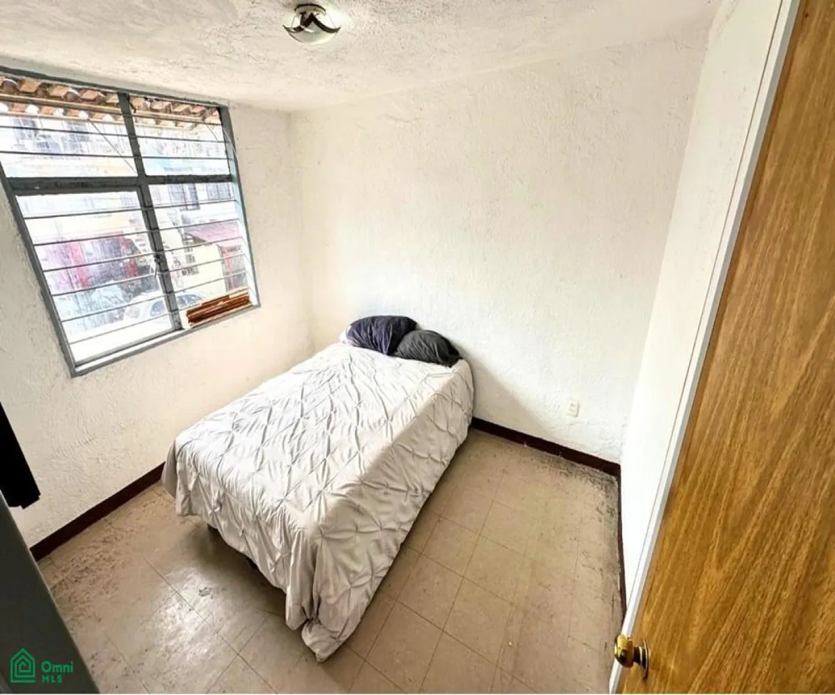 Departamento En Venta,Parques De Zapopan,Santa Monica 1655, Zapopan, Jalisco 45140, 3 Habitaciones,1 Baño,Santa Monica,2,MX251056612