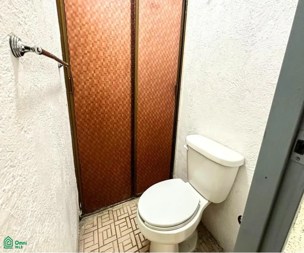 Departamento En Venta,Parques De Zapopan,Santa Monica 1655, Zapopan, Jalisco 45140, 3 Habitaciones,1 Baño,Santa Monica,2,MX251056612