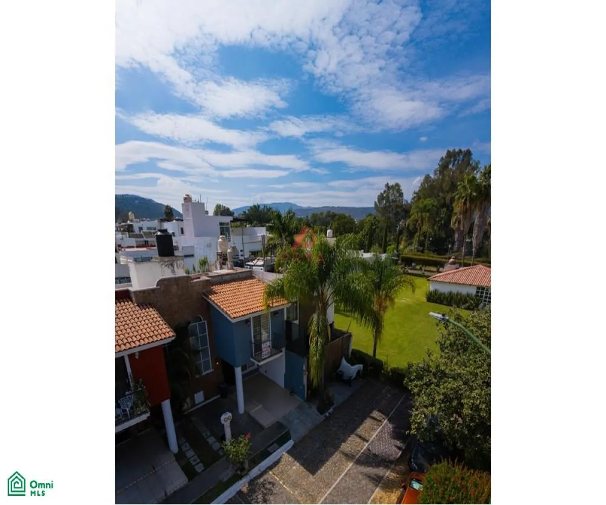 Casa En Venta,El Fortín,Nicolas Bravo 2436, Zapopan, Jalisco 45066, 3 Habitaciones,2 Baños,Nicolas Bravo,MX251056620