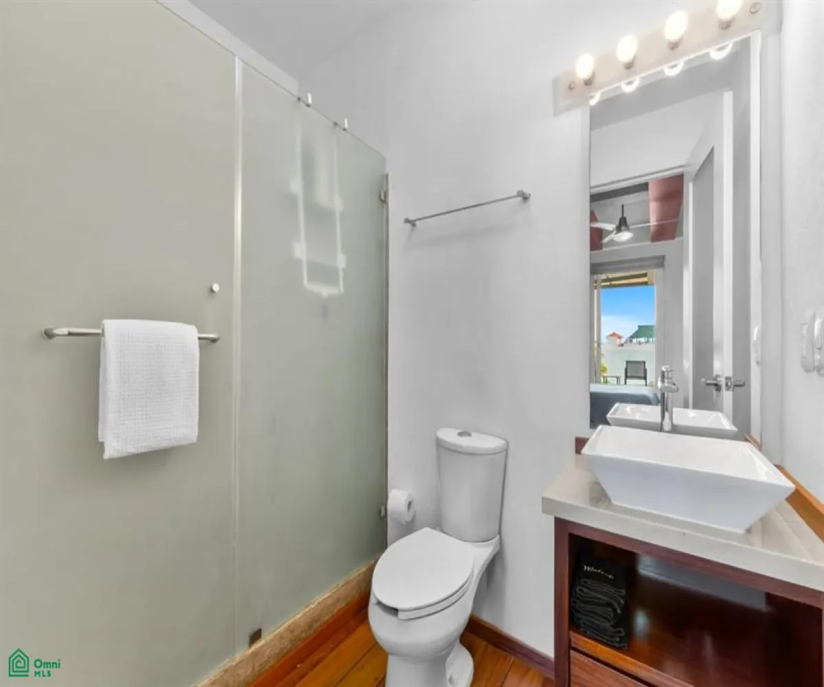 Departamento En Venta,El Cerro,Calle Allende 605 Unit 9, Puerto Vallarta, Jalisco 48304, 3 Habitaciones,3 Baños,Calle Allende,MX251056930