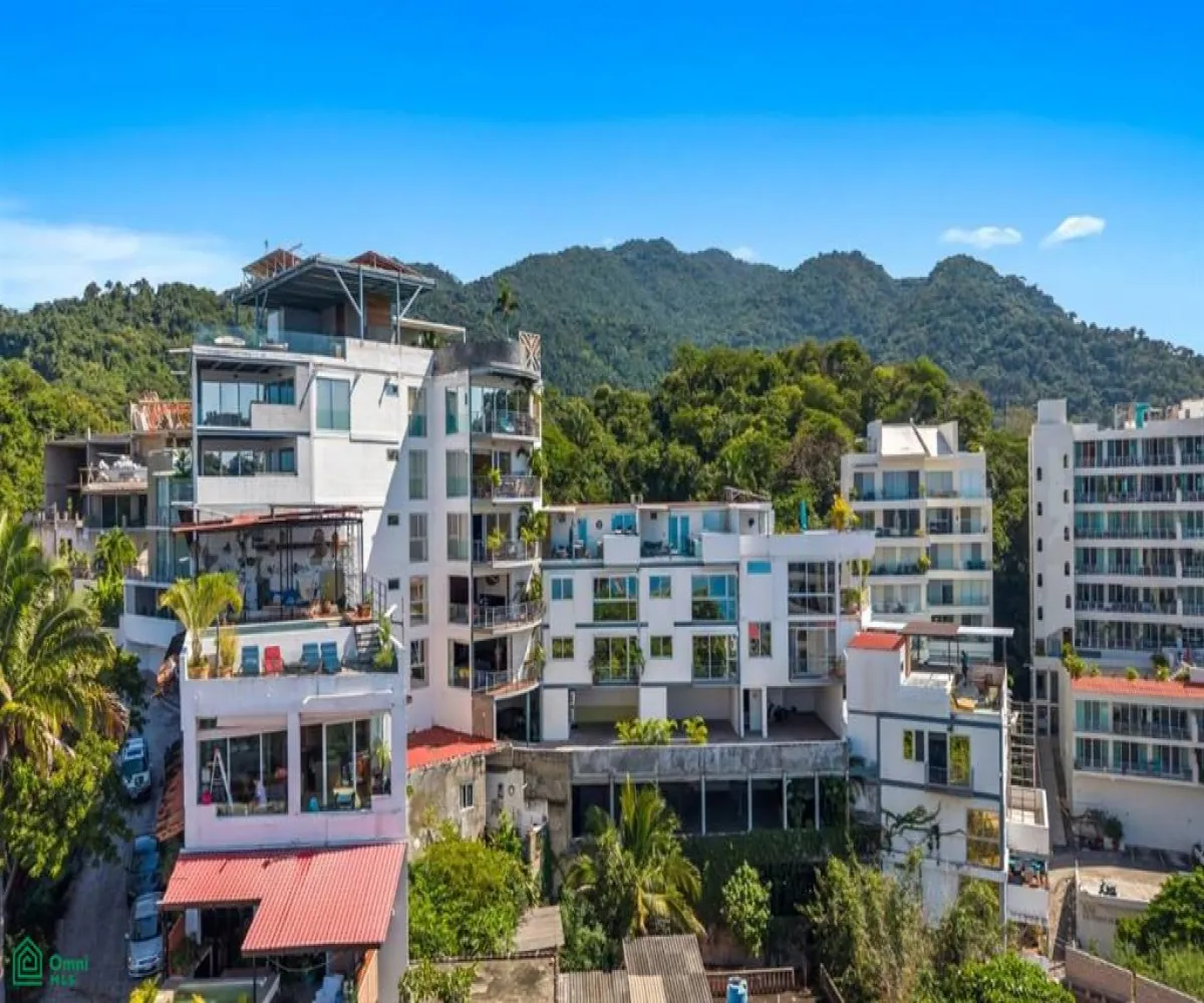 Departamento En Venta,El Cerro,Calle Allende 605 Unit 9, Puerto Vallarta, Jalisco 48304, 3 Habitaciones,3 Baños,Calle Allende,MX251056930