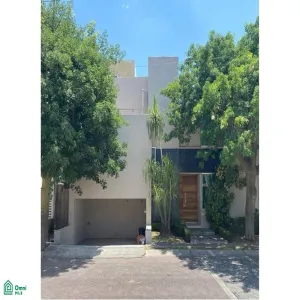 Casa En Renta,Fraccionamiento Jardín Real,Jardín de los reyes 253, Zapopan, Jalisco 45138, 3 Habitaciones,4 Baños,Jardín de los reyes,MX251057296
