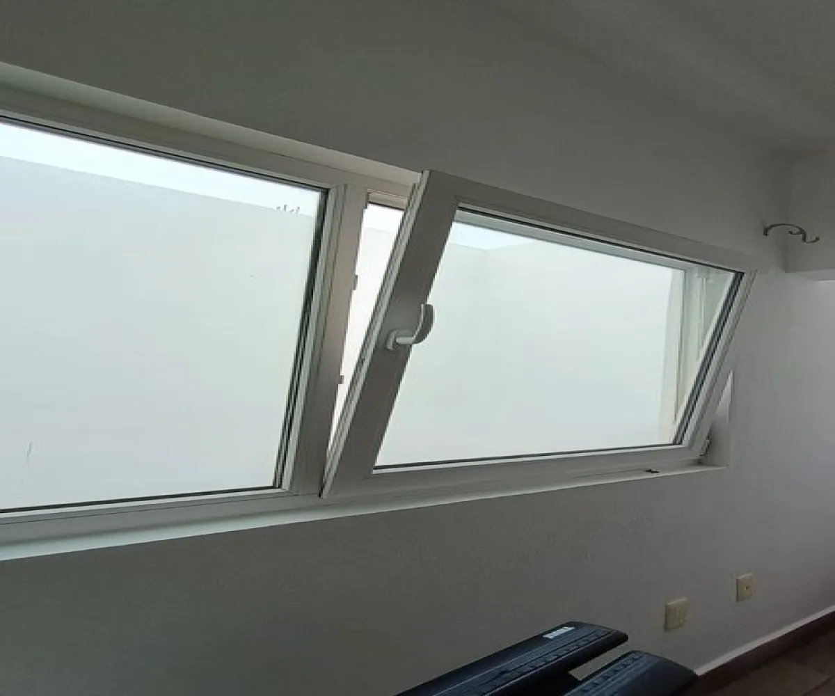 Casa En Venta,5 de Mayo,Calle José Alcala 899, Guadalajara, Jalisco 44970, 3 Habitaciones,1 Baño,Calle José Alcala,2,pCGpz3R