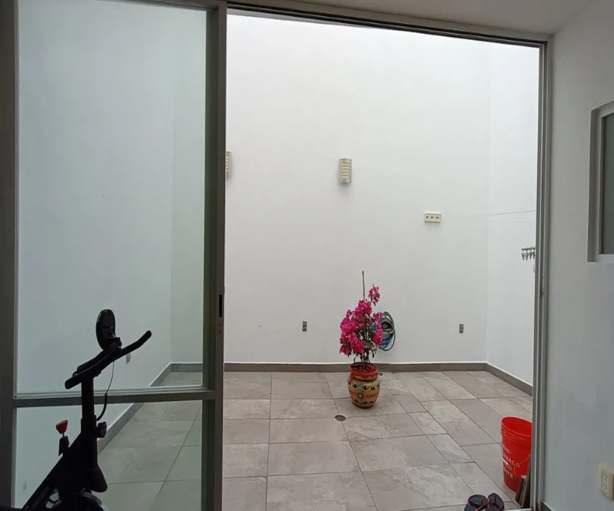 Casa En Venta,5 de Mayo,Calle José Alcala 899, Guadalajara, Jalisco 44970, 3 Habitaciones,1 Baño,Calle José Alcala,2,pCGpz3R