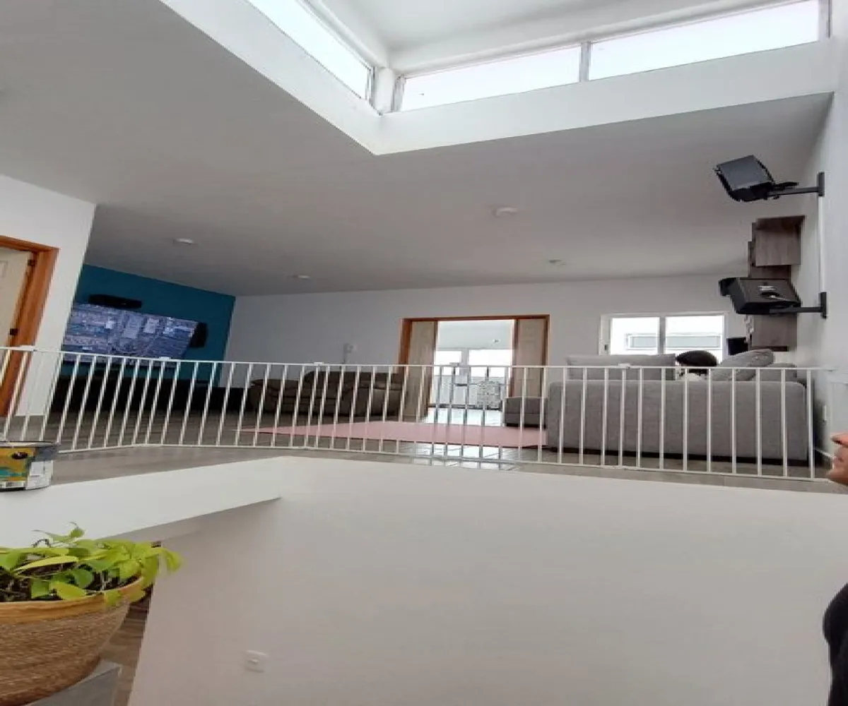 Casa En Venta,5 de Mayo,Calle José Alcala 899, Guadalajara, Jalisco 44970, 3 Habitaciones,1 Baño,Calle José Alcala,2,pCGpz3R