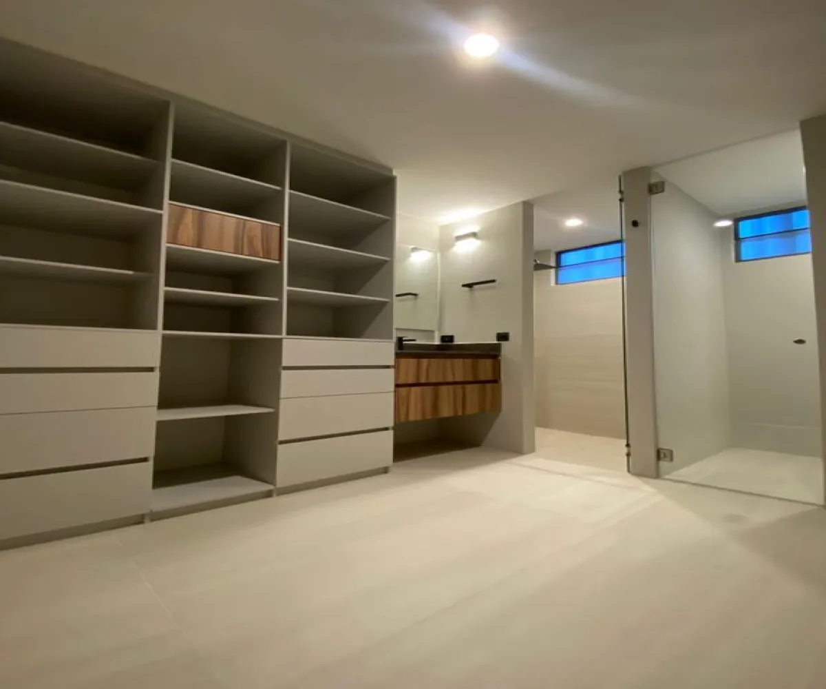 Departamento En Venta,Arcos Vallarta,Calle Severo Díaz 303, Guadalajara, Jalisco 44130, 1 Cuarto,1 Baño,Calle Severo Díaz,1,pKQVKo0