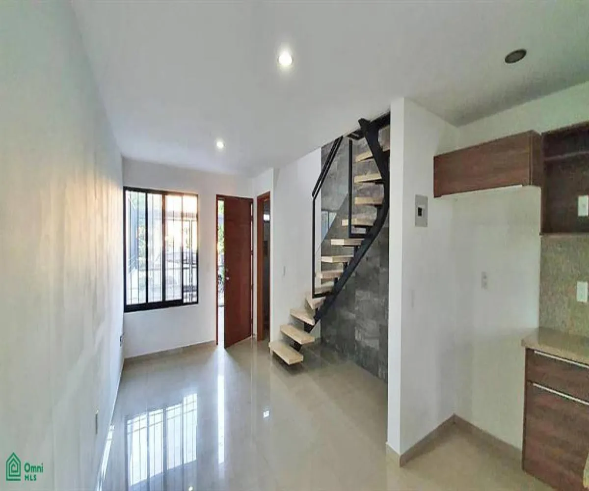 Casa En Venta,Villa de los Belenes,Enrique Díaz de León 688, Int. 21, Zapopan, Jalisco 45157, 2 Habitaciones,3 Baños,Enrique Díaz de León,2,MX251057738