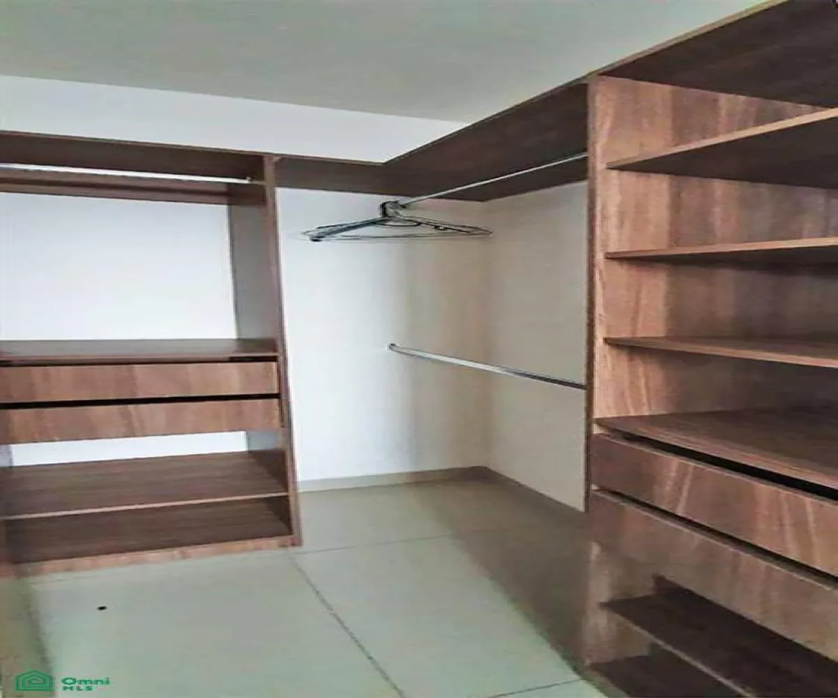 Casa En Venta,Villa de los Belenes,Enrique Díaz de León 688, Int. 21, Zapopan, Jalisco 45157, 2 Habitaciones,3 Baños,Enrique Díaz de León,2,MX251057738