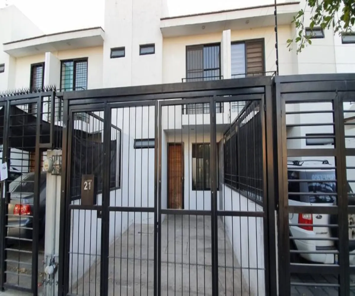 Casa En Venta,Villa de los Belenes,Enrique Díaz de León 21, Zapopan, Jalisco 45157, 2 Habitaciones,3 Baños,Enrique Díaz de León,2,pzQkQRW