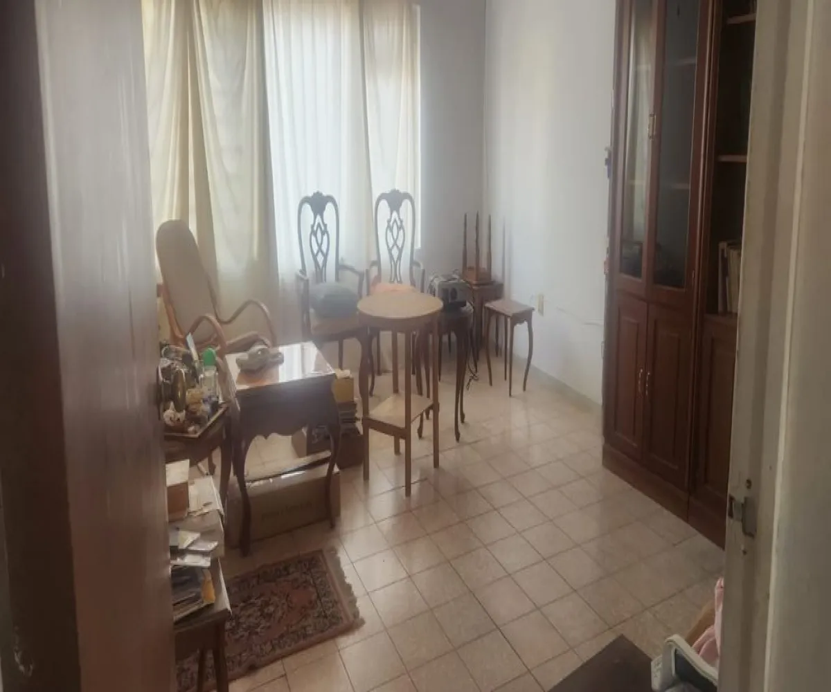 Casa En Venta,Ladron De Guevara,Martin Casillas 313, Guadalajara, Jalisco 44600, 5 Habitaciones,3 Baños,Martin Casillas,1,pg0wbN0